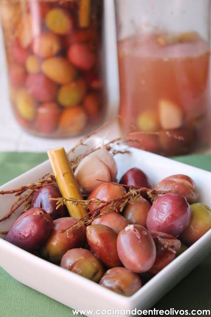 Cómo aliñar aceitunas